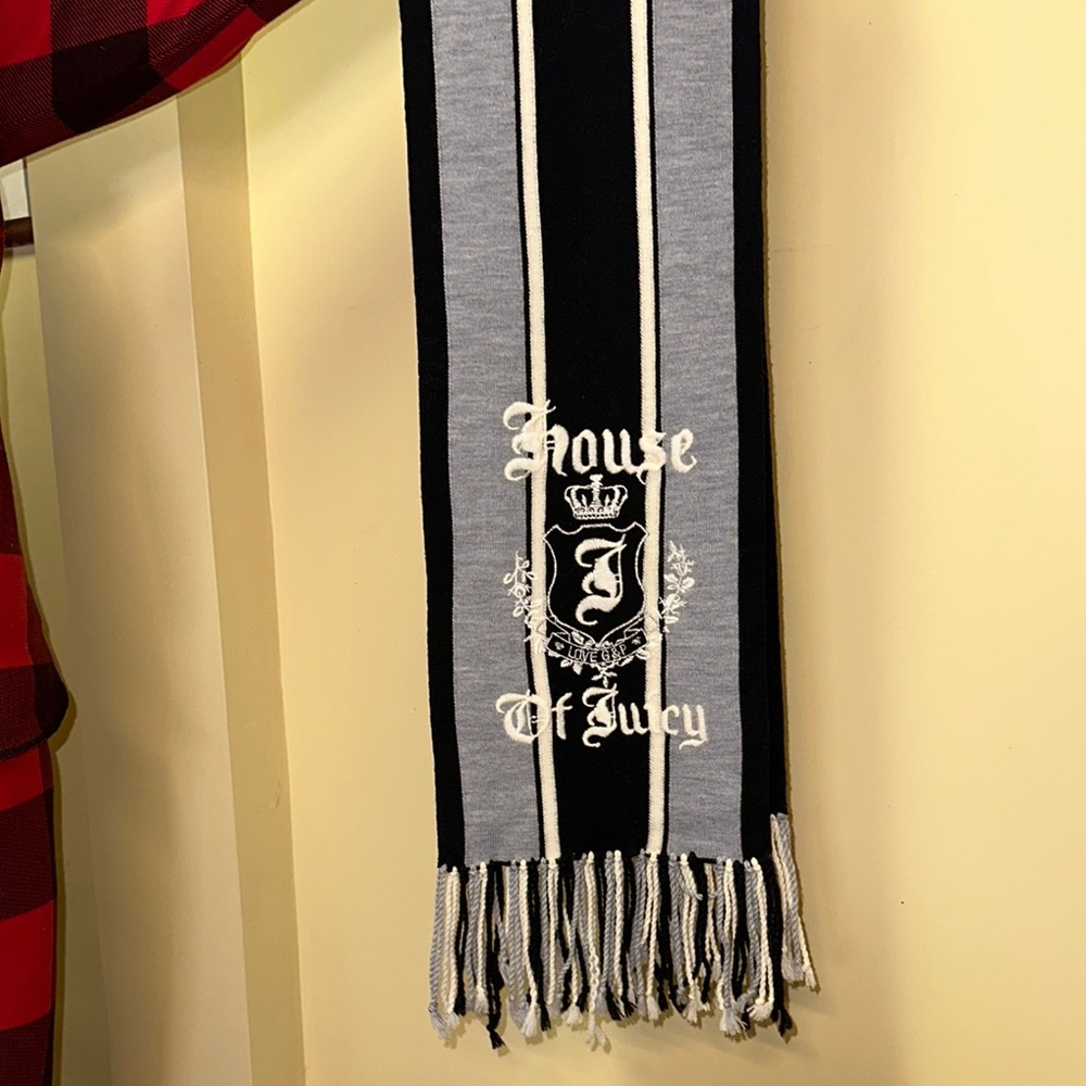 Juicy Couture Black and Gray Scarf